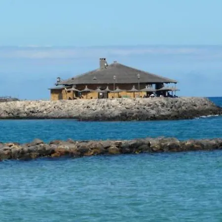 La Caleta Apartmán *